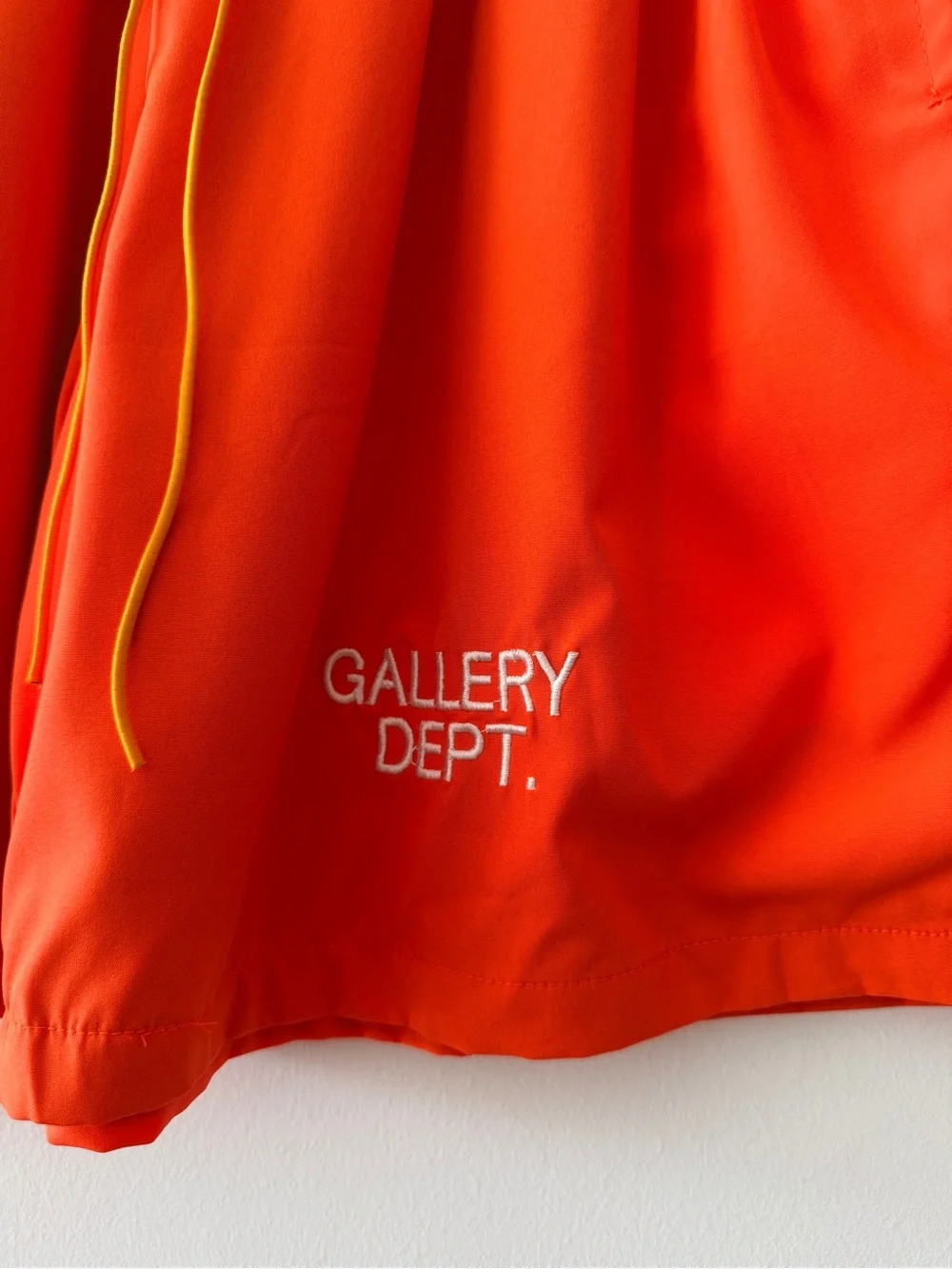 Gallery Dept. Swim Shorts Mens Large Orange Mesh Lined Elastic Waist Logo Trunks